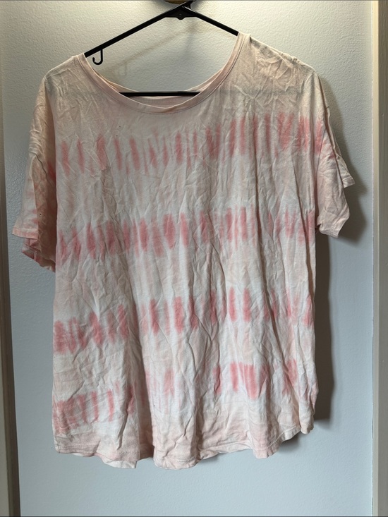 Old Navy Tops - Old Navy Pink Tie-Dye Short Sleeve Tee